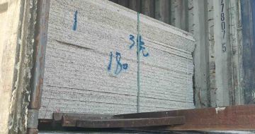 黑河 芝麻白花岗岩石材3.0公分光面毛板装柜出货