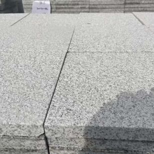 黑河 白麻花岗岩石材推荐 荔枝面地铺石