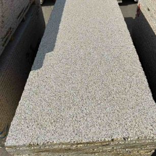 黑河 黄金麻花岗岩荔枝面毛板，半成品