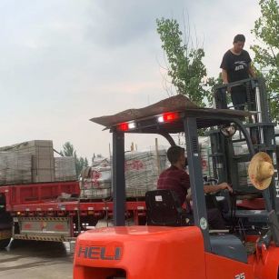 黑河 黄金麻冰裂纹，地铺石装车