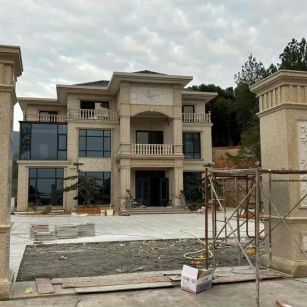 黑河 黄金麻花岗岩别墅雕花外墙干挂配上门口雕花罗马柱