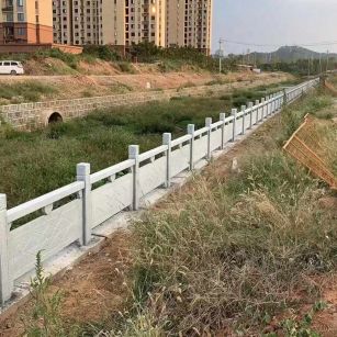 黑河 白麻河道栏杆效果展示图