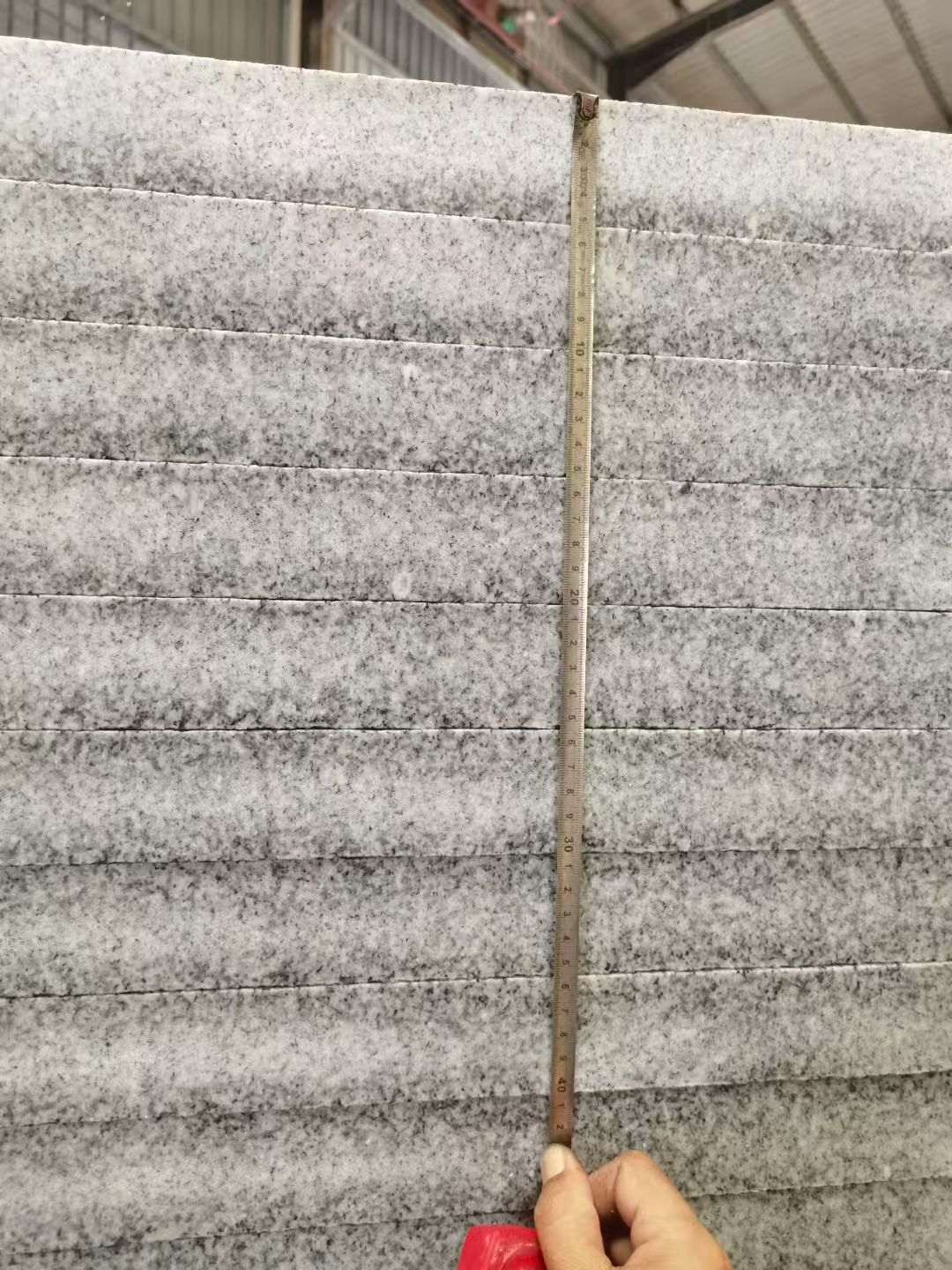 黑河 芝麻白火烧成品厚薄均匀，B料价格接近A料质量