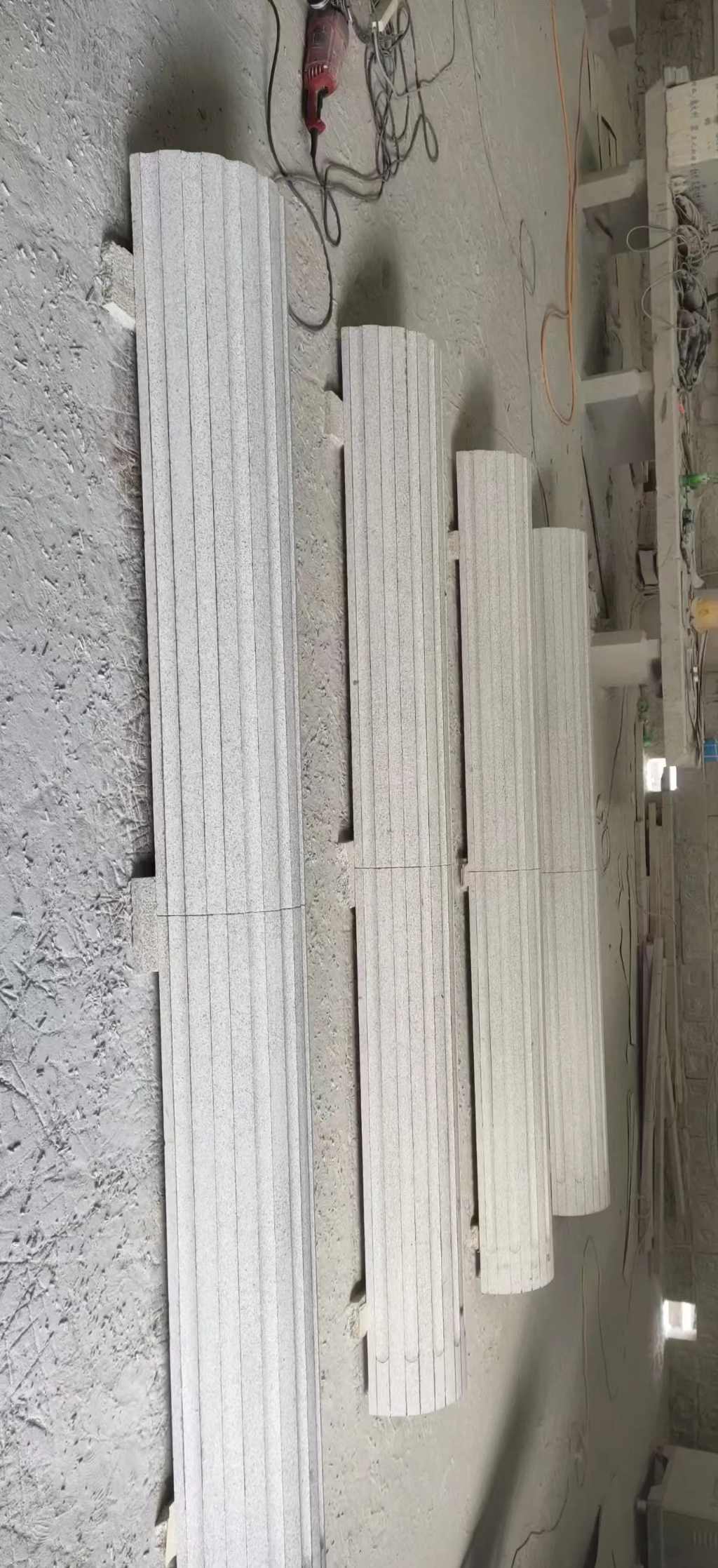 黑河 花岗岩厂家带你看白麻花岗岩门楼大柱柱皮