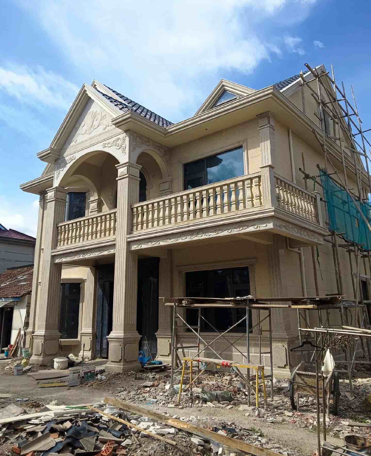 黑河 黄金麻花岗岩石材私人别墅雕花门楼柱阳台栏杆