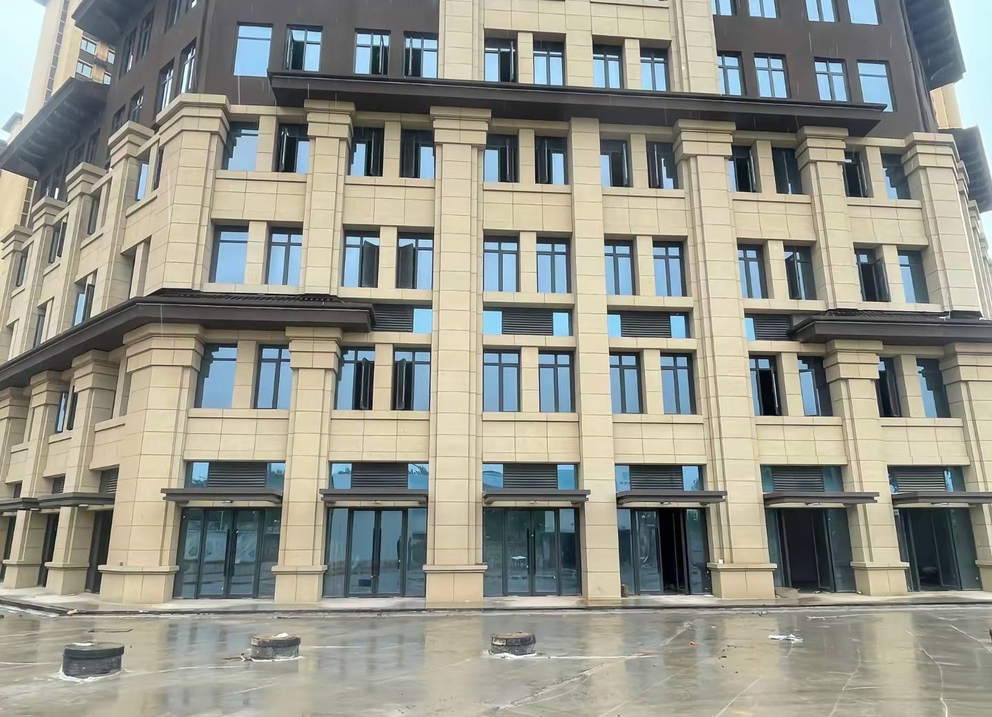 黑河 黄金麻花岗岩荔枝面小区外墙干挂