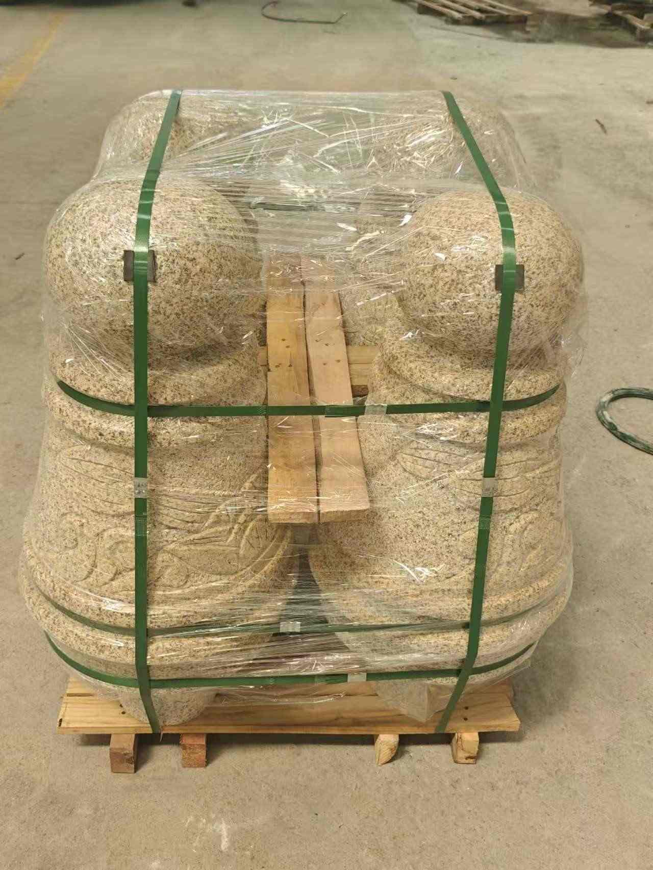 黑河 黄金麻异形定制雕花——棒棒糖挡车柱