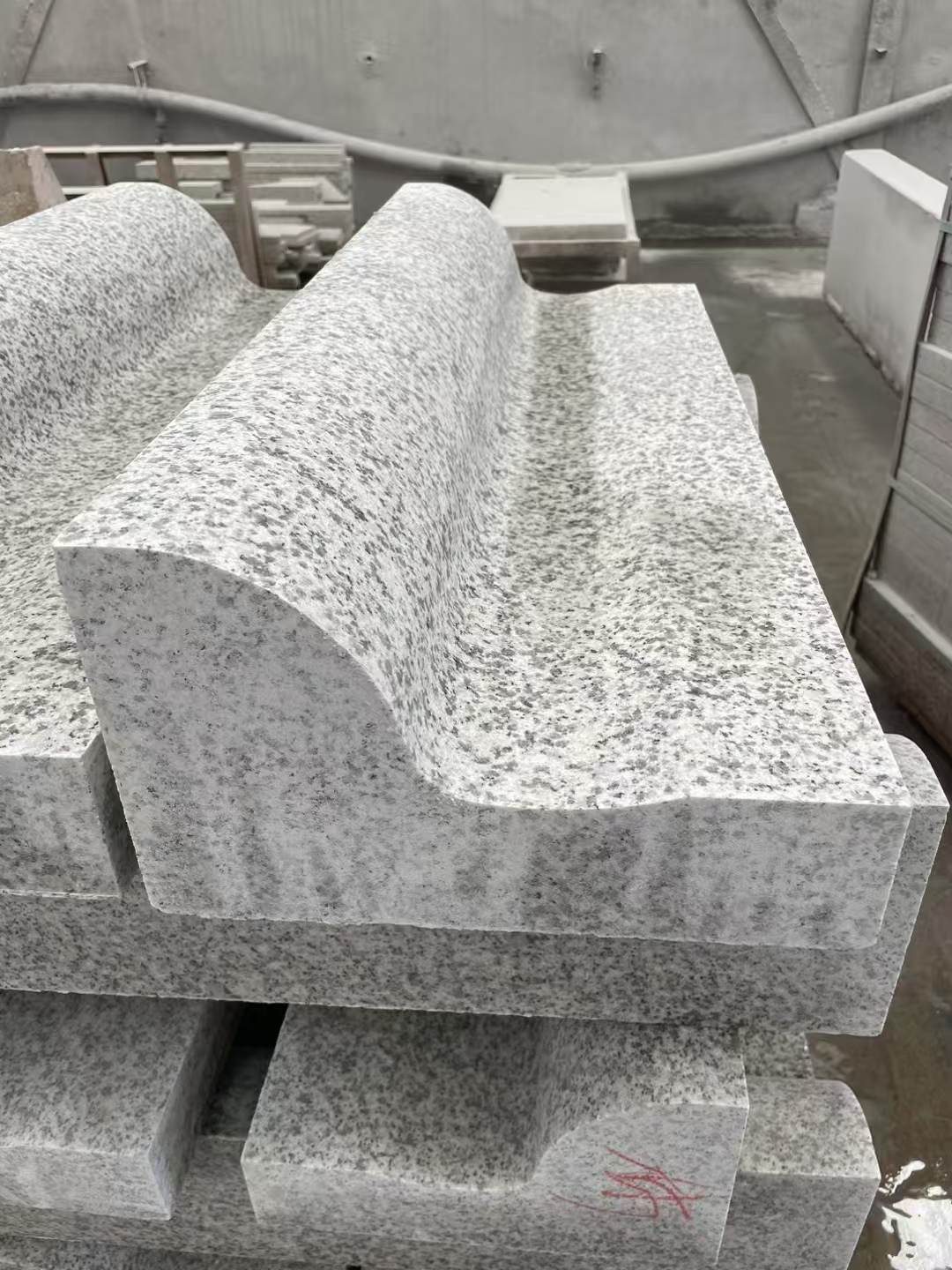 黑河 白麻花岗岩S型路沿石，路侧石，马路牙子等