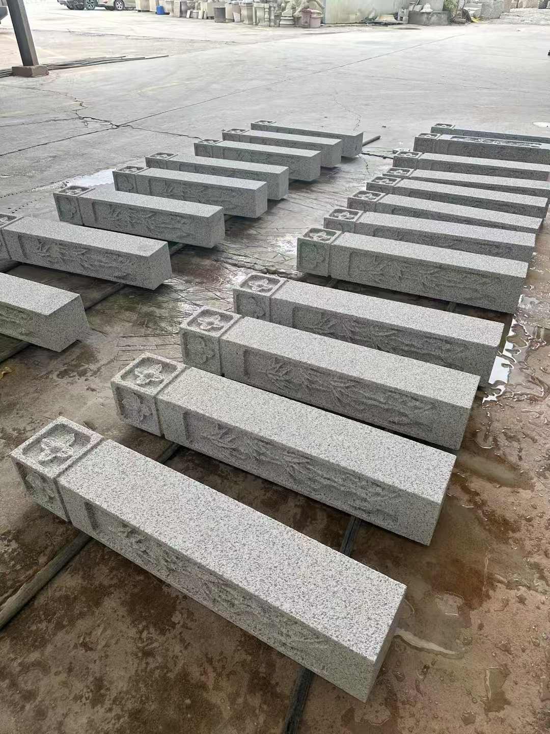 黑河 白麻方柱雕花防水