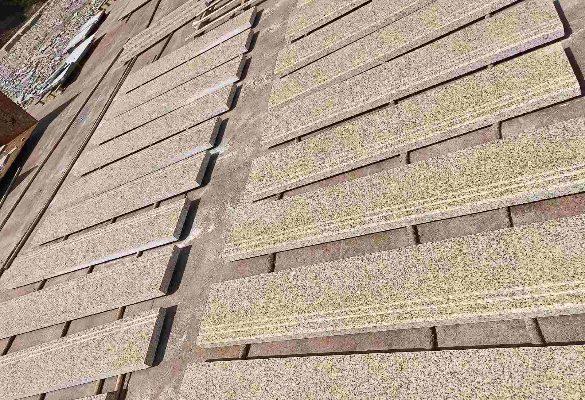 黑河 黄金麻花岗岩光面楼梯踏步