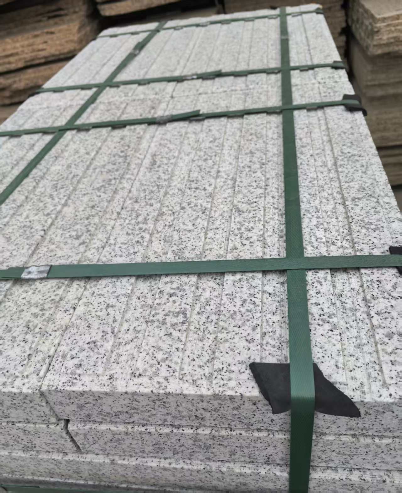 黑河 白麻花岗岩直行盲道石，盲条，地铺石