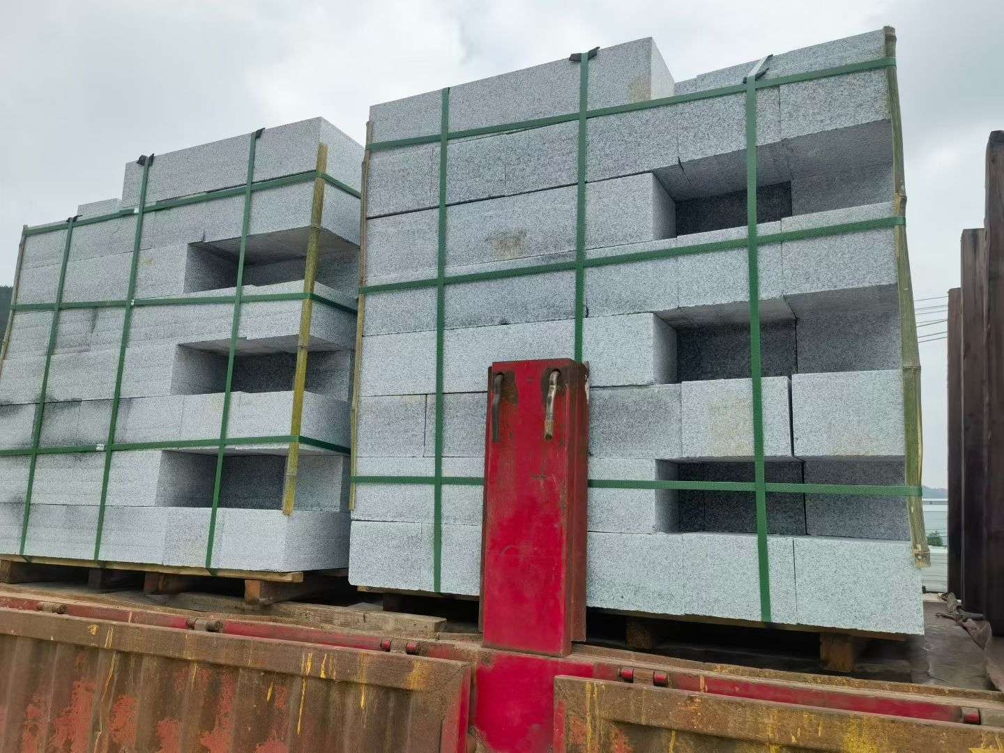 黑河 芝麻白花岗岩路沿石，平石，路侧石，马路牙子，路缘石，立缘石，平缘石等