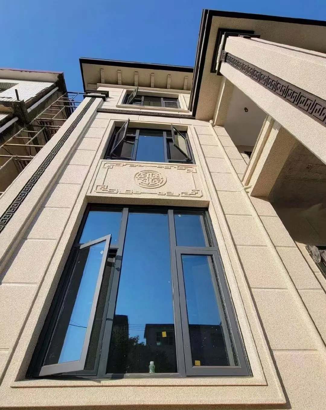 黑河 黄金麻荔枝面别墅外墙干挂效果展示