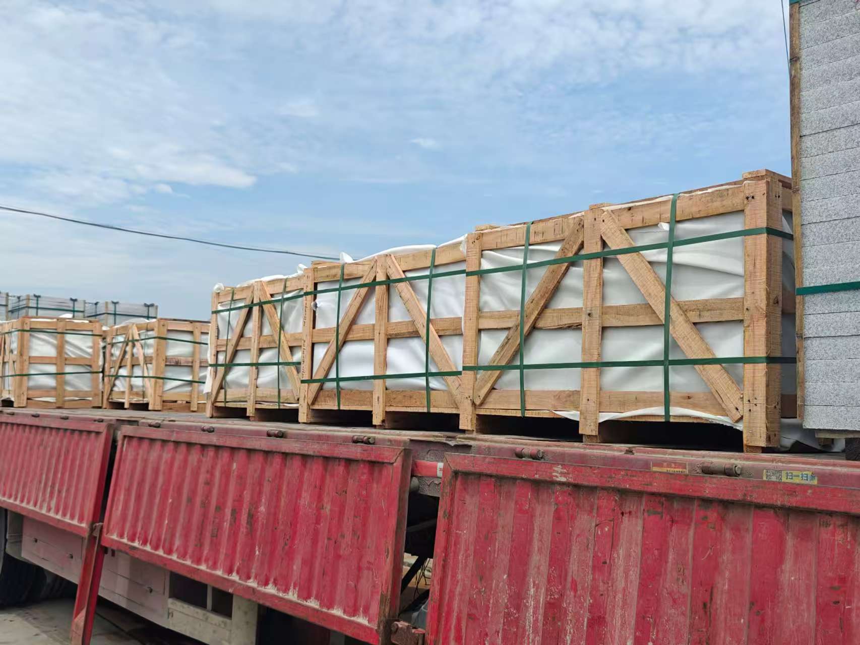 黑河 芝麻白花岗岩地铺石出口专车-泰国游