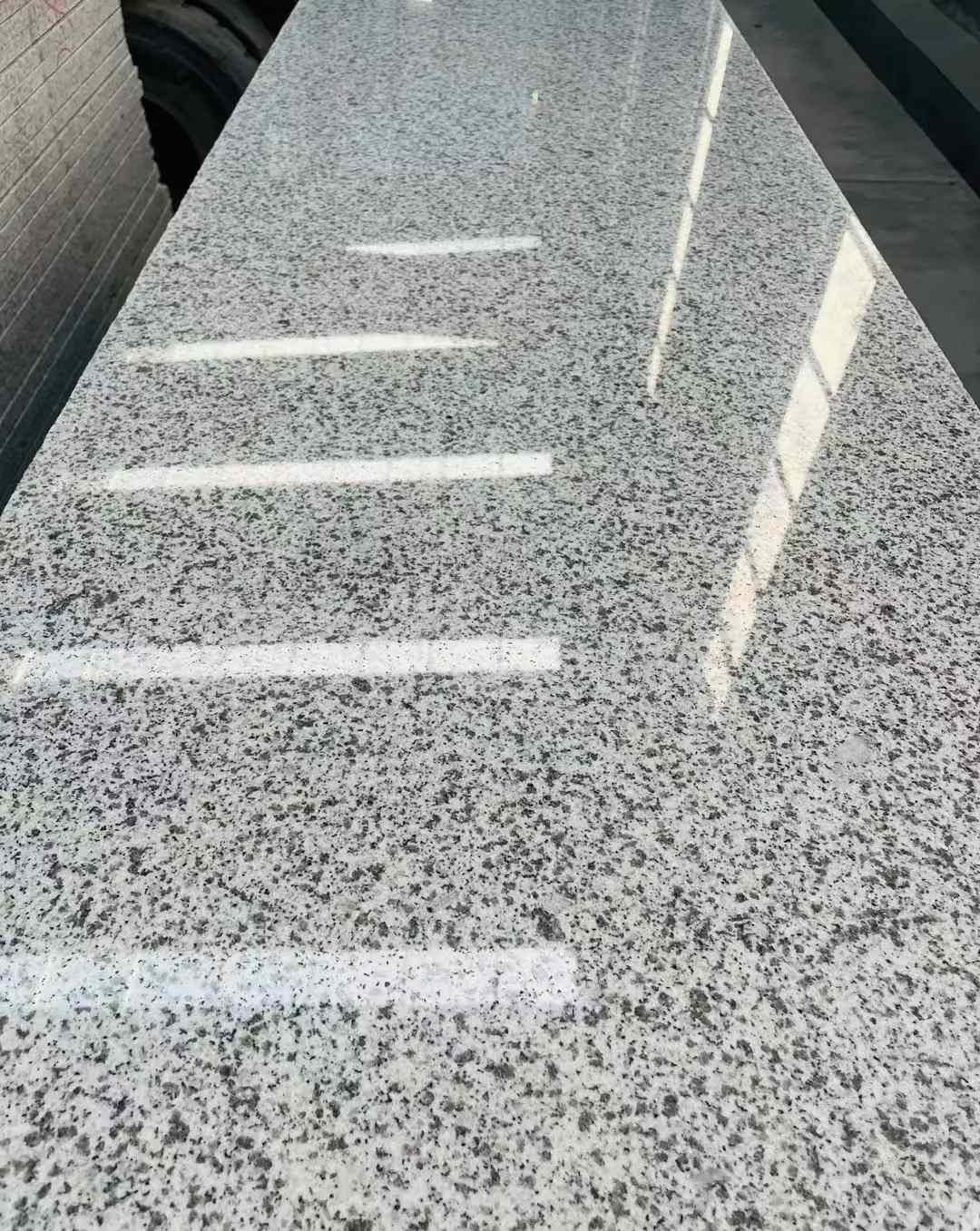 黑河 白麻花岗岩光面毛板